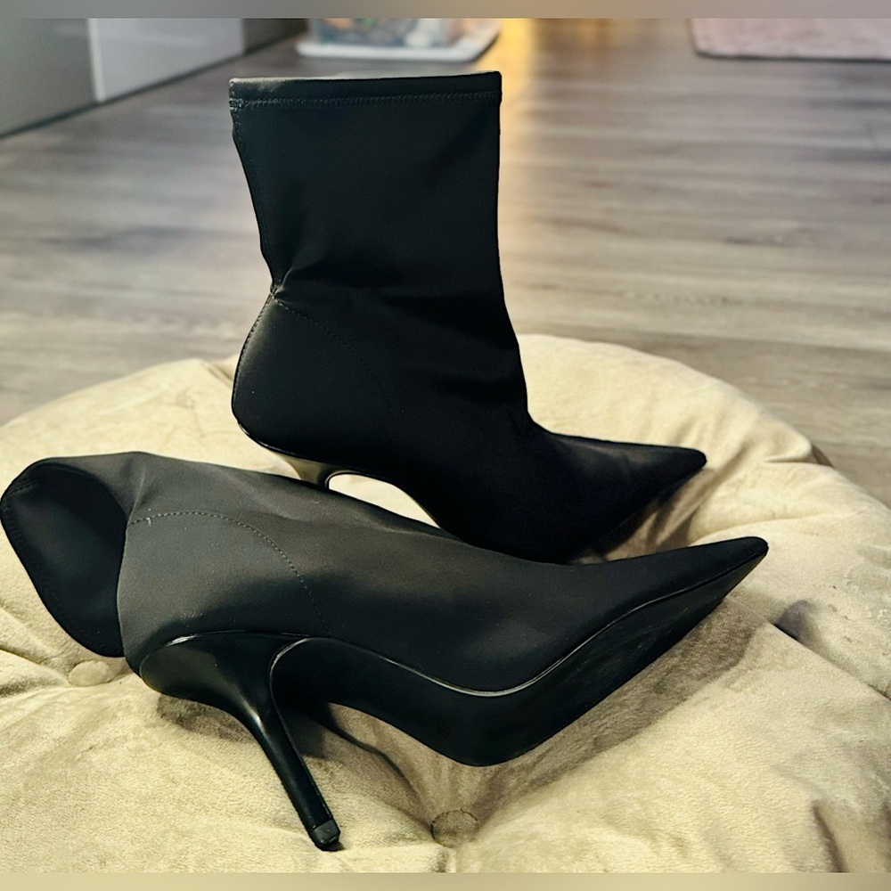 Zara Boots 👠👢